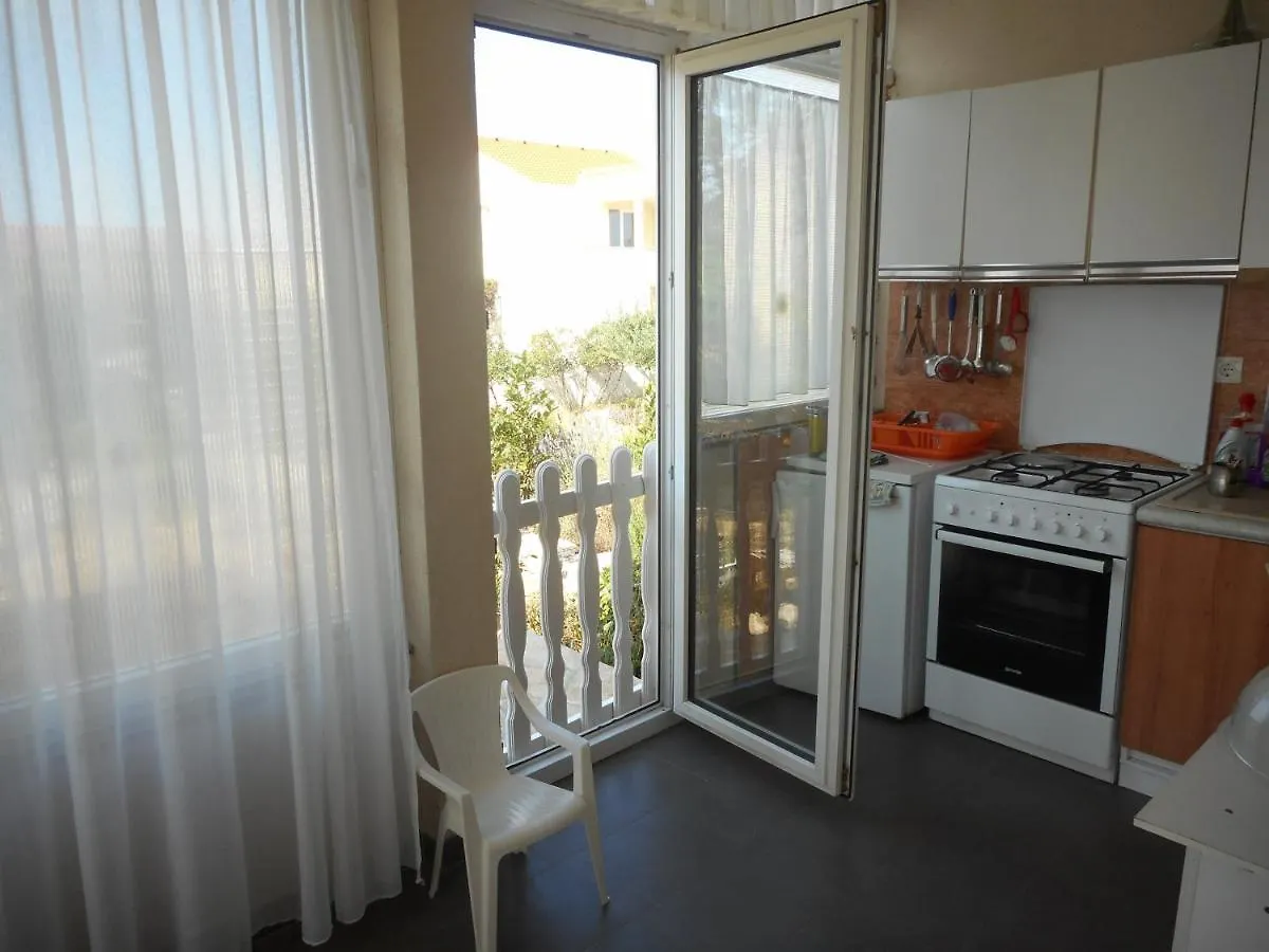 Patrik Apartment Povljana