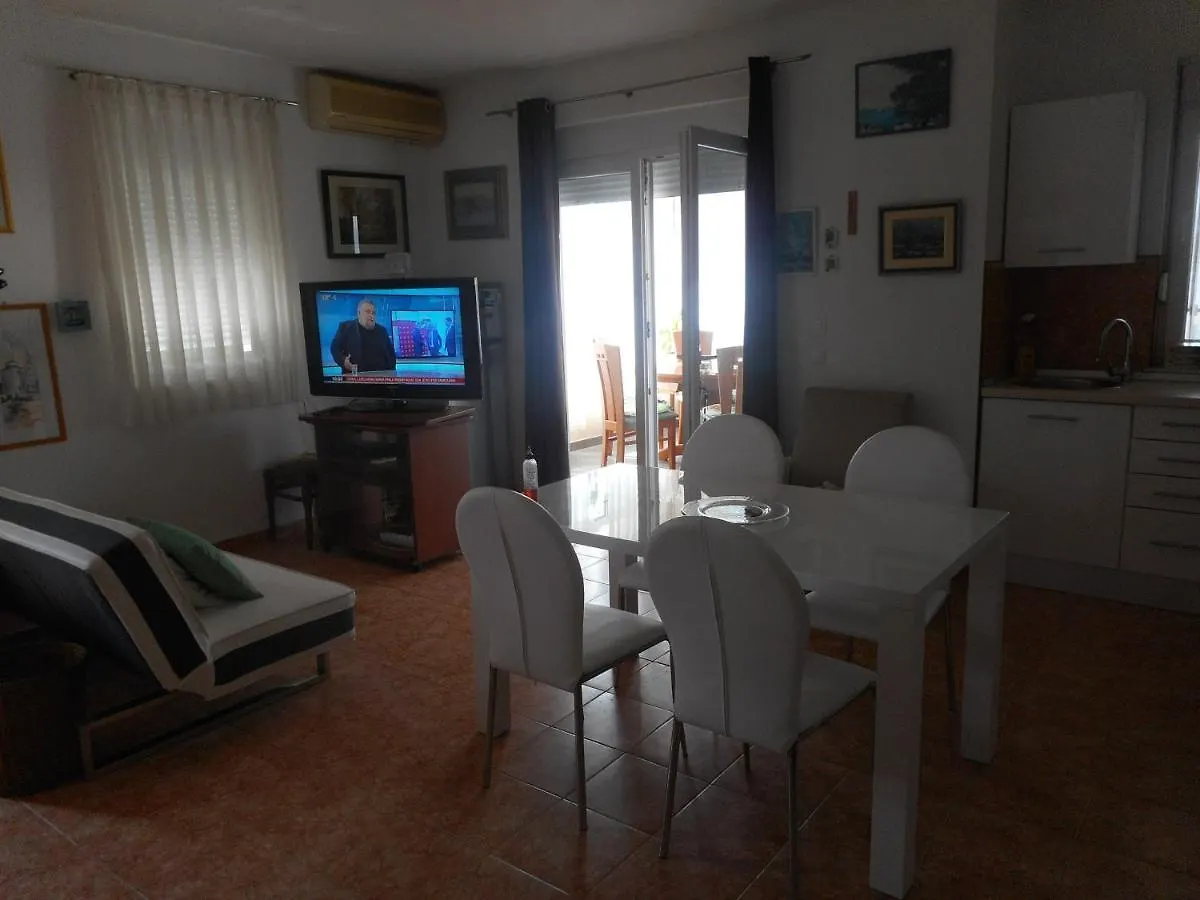 Patrik Apartment Povljana