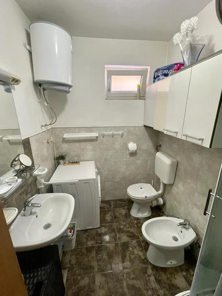 Patrik Apartment Povljana