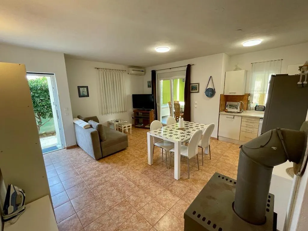 Patrik Apartment Povljana
